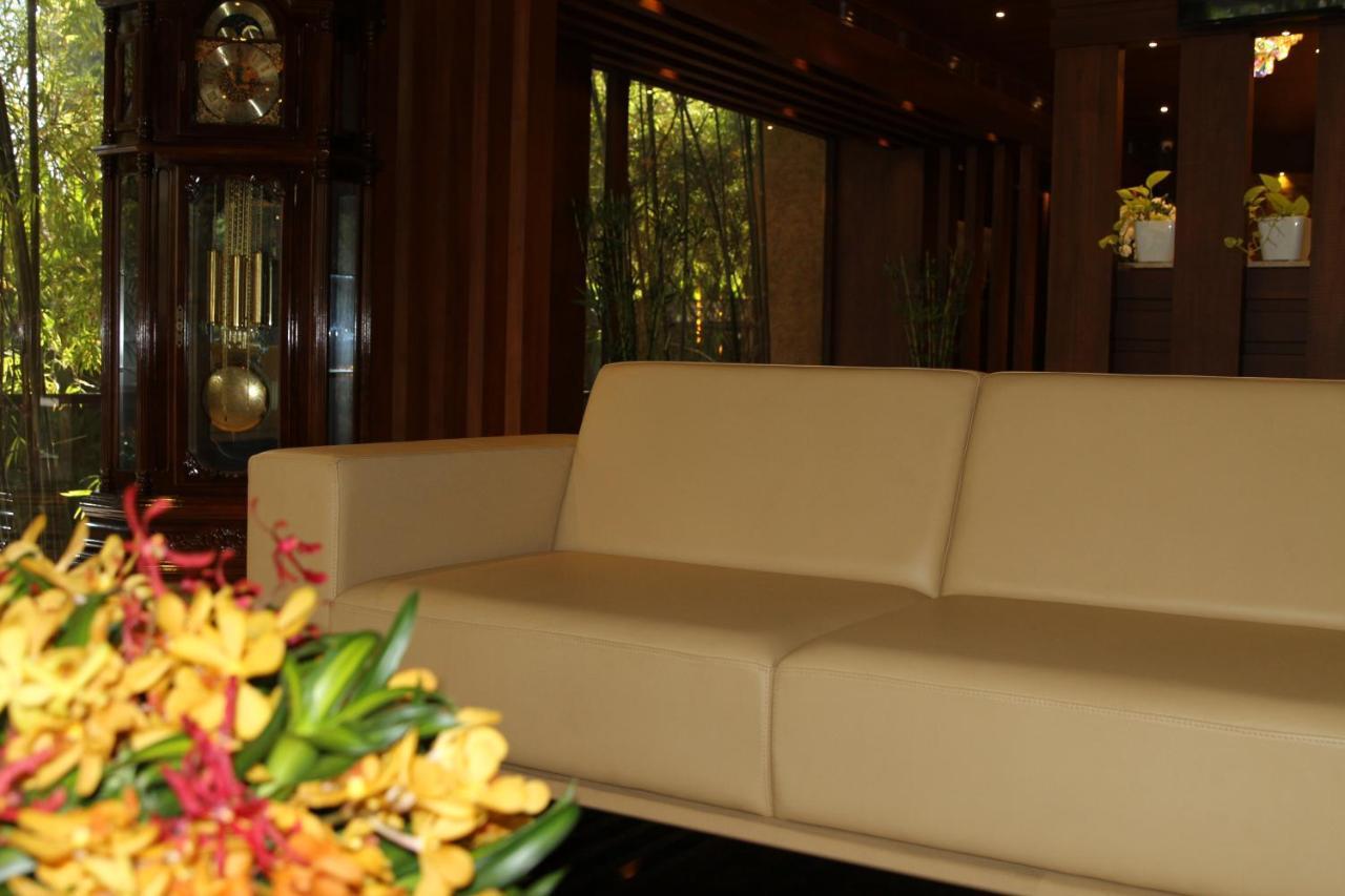 Retrieve Health & Wellness Hotel Kochi Екстериор снимка