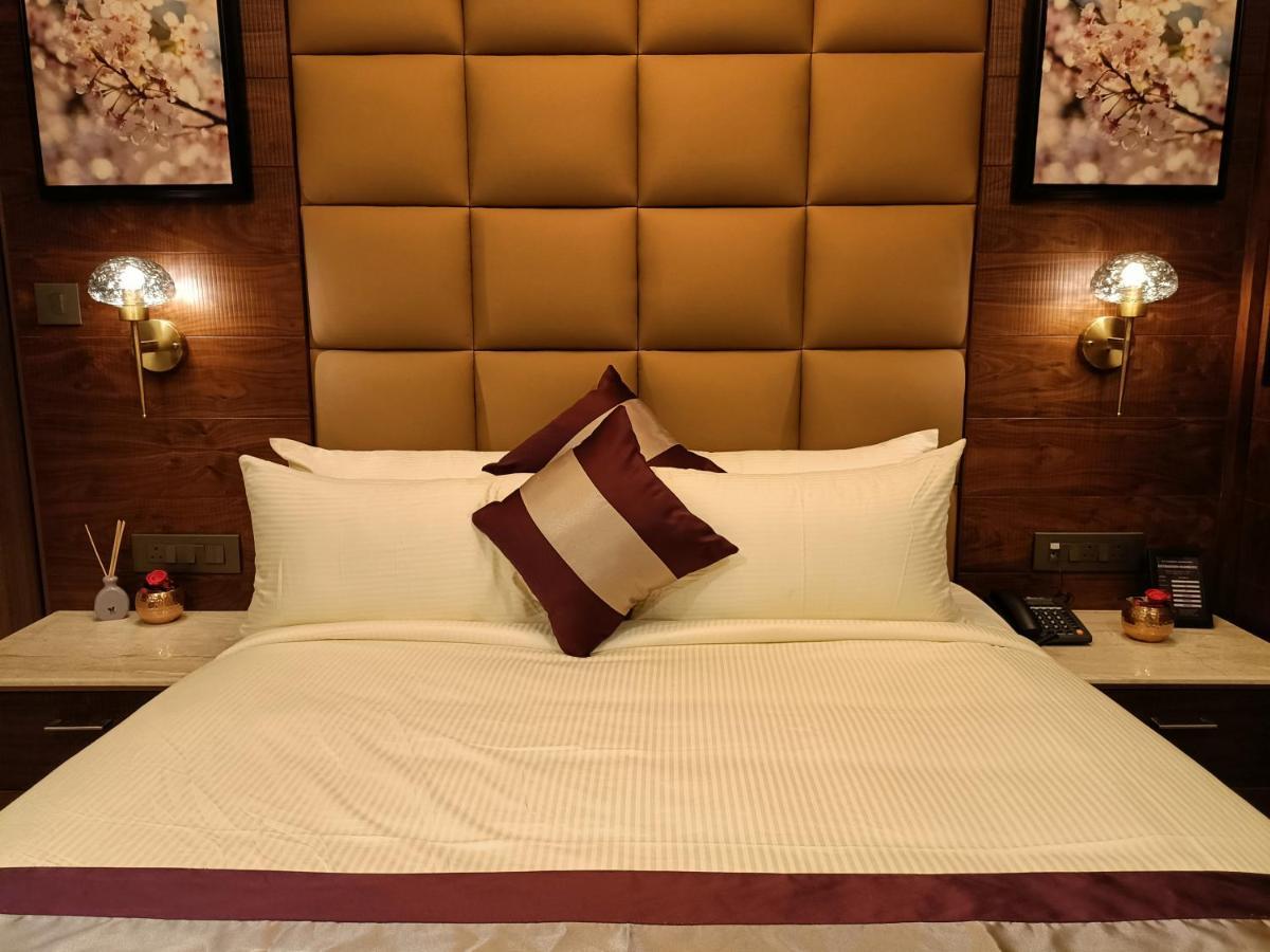 Retrieve Health & Wellness Hotel Kochi Екстериор снимка